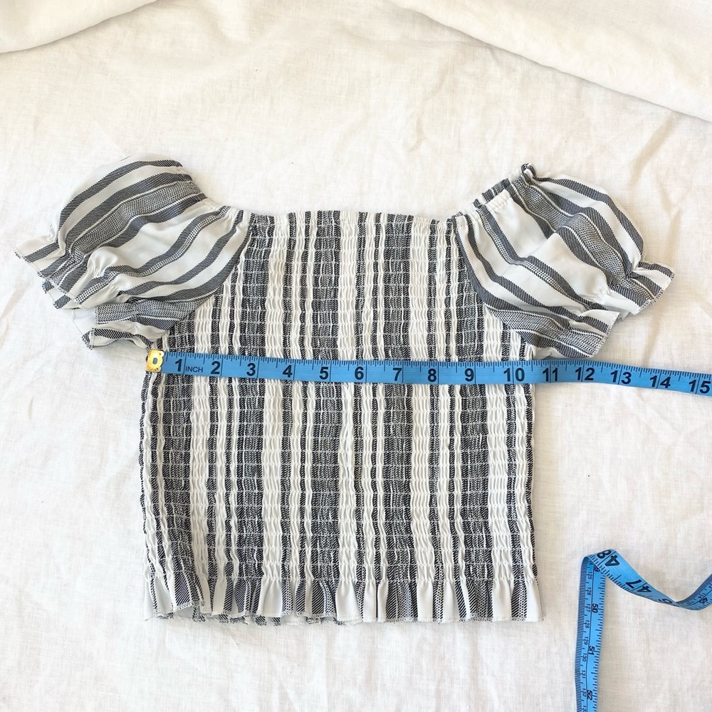 Japna Ruched Top - Picture 2 of 6